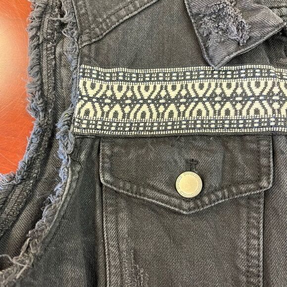 H&M X Coachella Black Denim Western Aztec Trim Festival Vest sz 12 EUC - Picture 2 of 7
